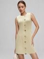 Elegantes ärmelloses cremefarbenes Minikleid mit Muschelknöpfen und schmaler Passform - S / Aprikose