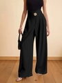 Pantaloni neri a gamba larga a vita alta da donna con vita asimmetrica e fibbia dorata - S / Nero