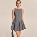 Robe courte grise sans manches en coupe A avec boutons et détails d'ourlet volanté - S / Gris