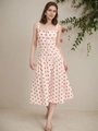 Robe midi vintage française à pois avec fines bretelles et coupe ajustée à la taille - S / Blanc à pois rouges