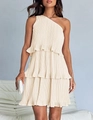 Detail van een crème geplooide mini-jurk met één schouder en een zeer fijne textuur - S / Dresses / Abrikoos