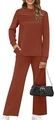 Détail d'un ensemble détente rouge rouille avec plis sur la poitrine et poches - Beige