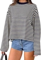 Übergroßes schwarz-weiß gestreiftes Langarm-T-Shirt kombiniert mit blauen Denim-Shorts - XS / Marineblau