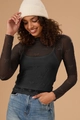 Close-up van zwarte mesh top met lange mouwen, strikjespatroon en transparante textuur - S / Zwart