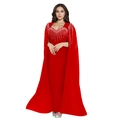 Robe de soirée rouge élégante avec cape pailletée et silhouette ajustée - S / Rouge