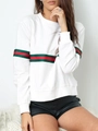Detalle de sudadera blanca con cintas de rayas rojas y verdes icónicas en las mangas - S / Blanco