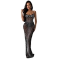 Primer plano de diamantes de imitación plateados en malla negra de este elegante vestido - S / Negro