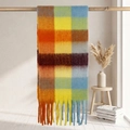 Écharpe à carreaux en mohair épais orange, bleu et jaune avec détails de longs franges - N° 1 Jaune Orange Bleu Brun Carreaux