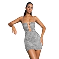 Dettaglio di un sexy mini abito bodycon con motivi geometrici di paillettes argento e nero - S / Bianco