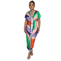 Nahaufnahme von lebhaftem geometrischem Druck und Taillenfalten am V-Ausschnitt Kleid - L / Grün