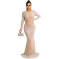 Dettaglio dell'abito in mesh beige con strass scintillanti e un fondo a coda di pesce - L / Albicocca