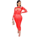 Detail des roten langärmeligen Bodycon-Kleids mit Brust-Cut-out und dichten Strasssteinen - Rot
