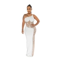 Détail de la robe de soirée blanche avec empiècements en tulle et strass argentés - XL / Blanc