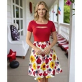 Robe col en U à manches courtes avec jupe à imprimé floral de tournesols et de roses - S / Imprimé Patchwork Rouge