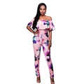 Floral geblümter schulterfreier Jumpsuit mit Rüschen in Rosa-Lila Print Design - S / Rosa
