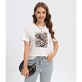 White loose T-shirt with 'TAKE THE RISK' floral graphic and black chain handbag - S / Take The Risk Style (White)