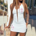 Mini abito bianco senza maniche aderente con ricamo a croce gotica rosa stile Y2K - S / Bianco
