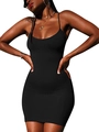 Abito corto nero aderente con spalline sottili realizzato in maglia elastica di qualità - S / Nero