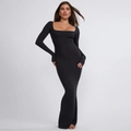 Elegante vestido maxi negro de manga larga, corte ajustado, cuello cuadrado y bajo de sirena - M / Negro