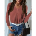 Gilet en maille col V pour femme rouge rouille avec texture côtelée et boutons - S / Rouge Brique
