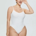 Dettaglio del body bianco a coste che mostra il tessuto morbido e le spalline sottili - S / Bianco