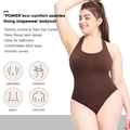 Nahtloser brauner Shapewear-Body mit breiten Trägern und String-Design zur Bauchkontrolle - 3XL / Brauner Halfter-Stil (36744)