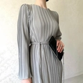 Detail of grey pleated long-sleeved dress with waist tie and textured fabric - S / Gray