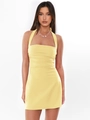 Sexy mini vestido halter amarillo limón con fruncido lateral y un ajuste ceñido al cuerpo - S / Amarillo Limón