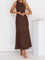 Elegantes ärmelloses langes Kleid in Schokoladenbraun mit Blumenstickerei und schmaler Passform - S / Dunkelbraun