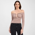 Chic lotus pink off-shoulder long sleeve top with ruched texture and V-metal detail - S / Lotus root pink