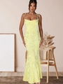 Robe de soirée élégante en jacquard jaune pâle avec fines bretelles et ourlet sirène - S / Jaune