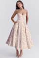 Robe d'été évasée fleurie rose à fines bretelles et ourlet en tulle multicouche - S / Imprimé Rose