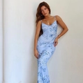 Slim fit light blue floral print midi dress with thin straps and a soft V-neckline - XS / Blue