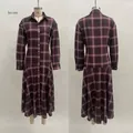 Vues détaillées avant et arrière d'une robe chemise à manches longues à carreaux marron - S / Robes / Brun et Blanc Patchwork