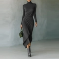 Elegante houtskoolgrijze gebreide maxi-jurk met coltrui en asymmetrische taille - S / Grijs