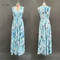 Vue avant et arrière de la robe longue bleu ciel sans manches avec motifs de tulipes - S / Robes / Bleu ciel