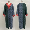Détails de la robe à manches longues et col en V avec motifs géométriques en spirale - S / Robes / Vert+Bleu