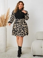 Detalle de vestido corto de talla grande con mangas de linterna de leopardo y cinturón - 2XL / Negro y Leopardo