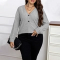 Elegantes graues V-Ausschnitt Langarm-Strickoberteil mit Zierknöpfen und Rippenstruktur - 1XL / Grau
