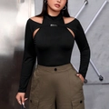 Schwarzes Langarm-Oberteil für Damen mit Cut-out, Silberkette und olivfarbener Cargohose - 1XL / Schwarz