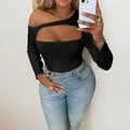 Zwarte dames top met lange mouwen, off-shoulder design en sexy asymmetrische uitsnijdingen - 1XL / Zwart