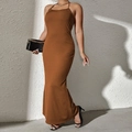 Elegante bruine maxi-jurk met halternek slanke pasvorm en geribbelde textuur - 3XL / Donkerbruin