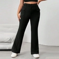 Details einer schwarzen Schlaghose mit hoher Taille, Pattentaschen und schmaler Passform - 3XL / Schwarz