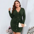 Slim fit dark green long sleeve ruched dress with V-neck and decorative buttons - 1XL / Green