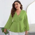 Elegante camicetta a portafoglio verde erba in chiffon con maniche a sbuffo e vita a balze - 3XL / Verde