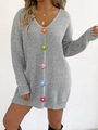 Eng anliegendes graues Strickkleid mit V-Ausschnitt und bunten handgehäkelten Blumen - S / Heidegrau (5 Blumen)