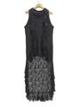 Elegante abito nero senza maniche in pizzo floreale con orlo asimmetrico e volant - 1XL / Nero