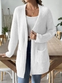Détails de la maille popcorn blanche et des poches fonctionnelles sur le cardigan long - S / Blanc