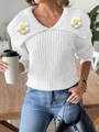 Detalle de jersey de punto blanco con solapa ancha y bordado floral 3D en los hombros - S / Blanco