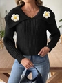 Jersey de punto negro para mujer con cuello grande y flores de ganchillo blancas - S / Negro